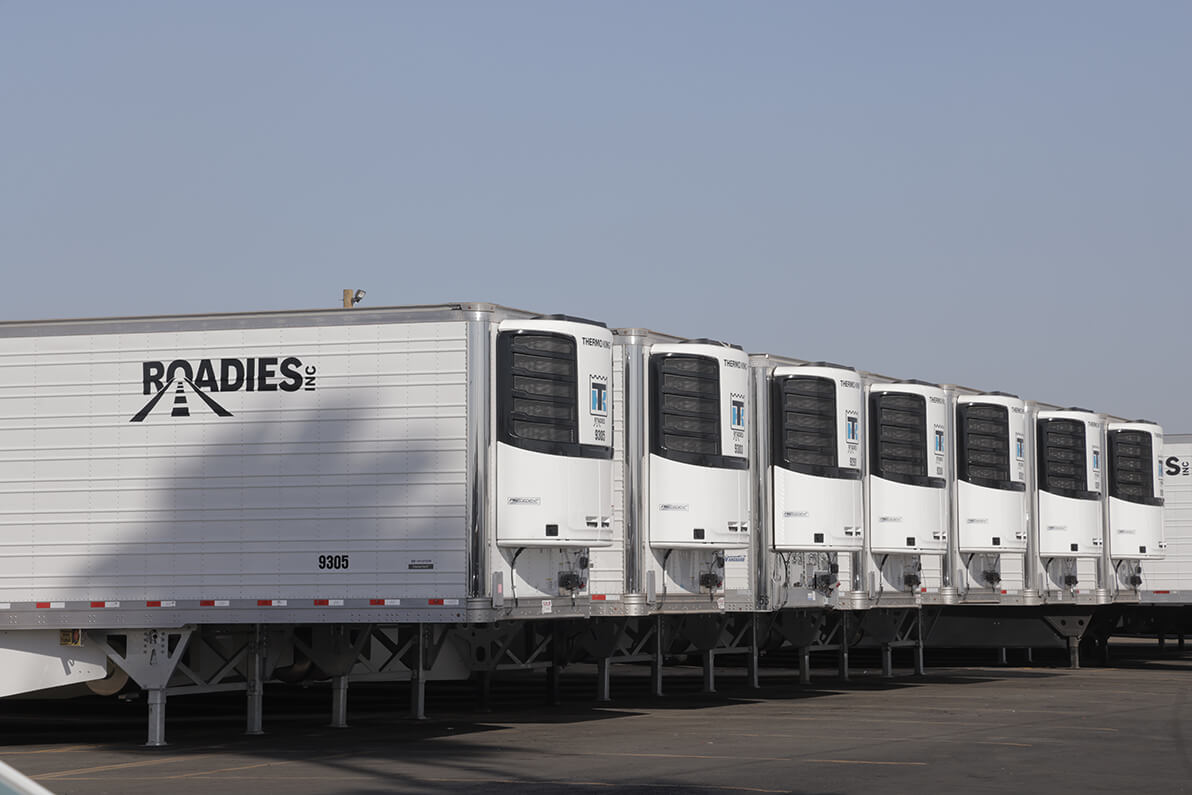 Roadies Inc. trailer transporting goods in Bakersfield